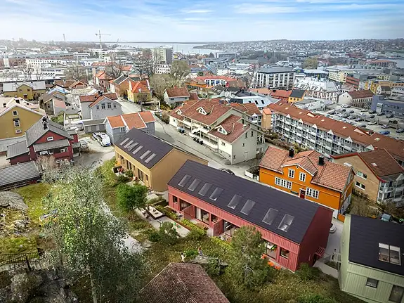 I rekkehus 1-7 vil etasjene bestå av halvetasjer for en spennende og innholdsrik planløsning. Disse vil også få en liten og skjermet takterrasse.