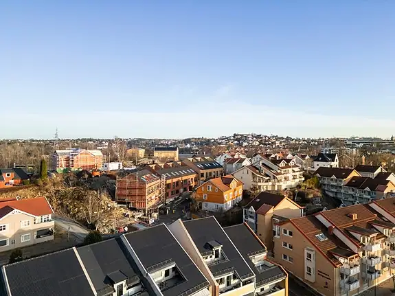 Bygg C vil bestå av to enheter over tre plan.
Seksjon 8 er enheten til høyre mens seksjon 9 er venstre halvpart av tomannsboligen. (se bilde 8 for illustrasjon)