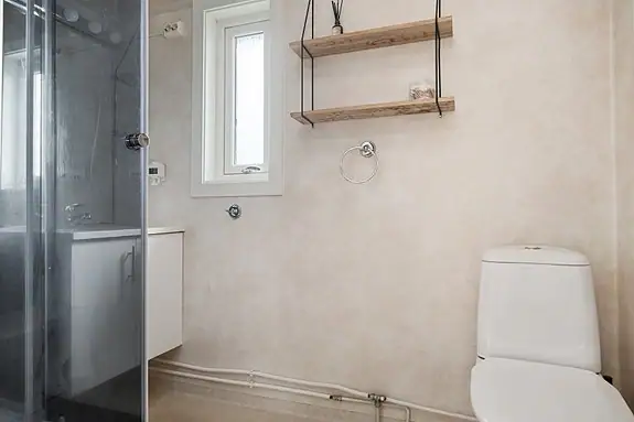 Badet befinner seg praktisk nok i andre etasje
