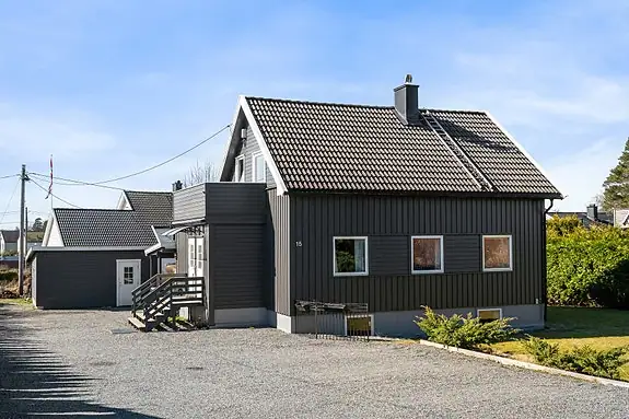 Raveien 15, Rygge