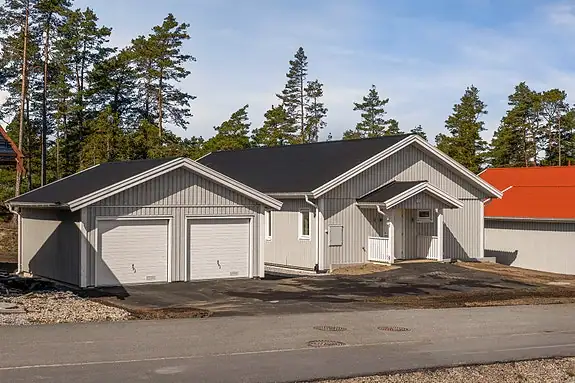 Strømnesfjellet 13, Råde