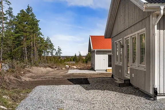 Noen tanker for uteplassen? Den blir levert slik at du kan gjøre akkurat det du vil