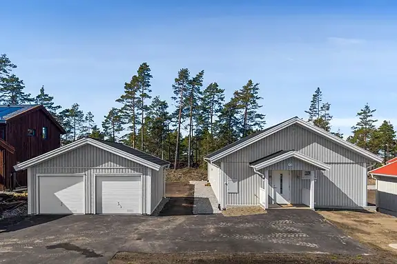 Velkommen til familiens nye hjem på Strømnesfjellet 13!