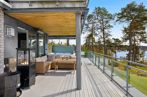 Sommerstid forlenger du stuen ut på terrassen