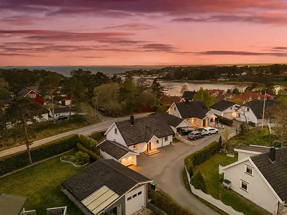 Grefsrødveien 14, Larkollen