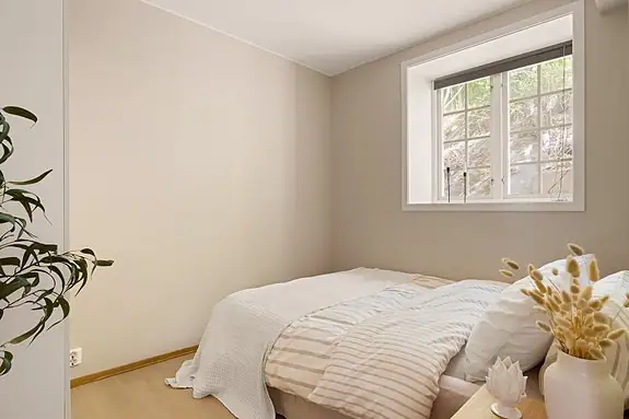 Soverommet er lyst og fint