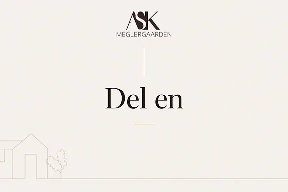 Hytten ble tilbygget i flere omganger på 1980-tallet. (Hytten er gjennomgående men vi har valgt å dele den opp i 3 deler slik at det er lettere å manøvrere seg igjennom bildene)