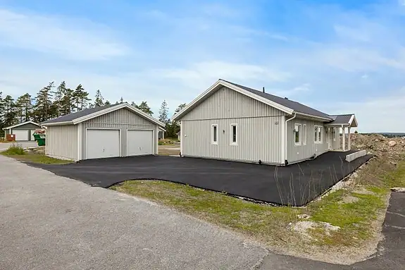 Et romslig familiehjem med alt på et plan!