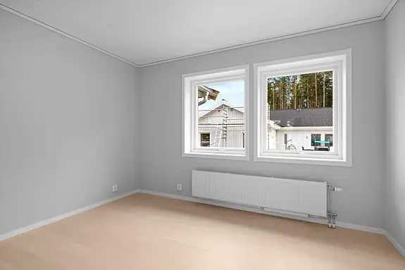 Ved husets private del finner du også en liten stue