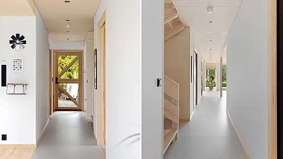 Dype spotter i himlingen gir et behagelig og blendingsfritt lys. Huset er utstyrt med smartbelysning
