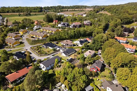 Et rolig og tilbaketrukket område med kort vei til det hverdagen trenger