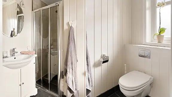 Det praktiske badet i 1. etasje