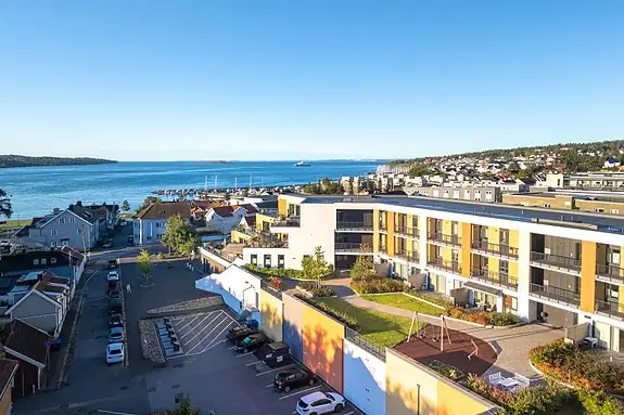 Glassverket 2 ligger fint plassert mellom sjø og by